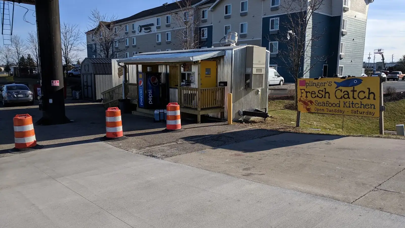 Caplinger's Fresh Catch Pendleton Pike location in Indianapolis